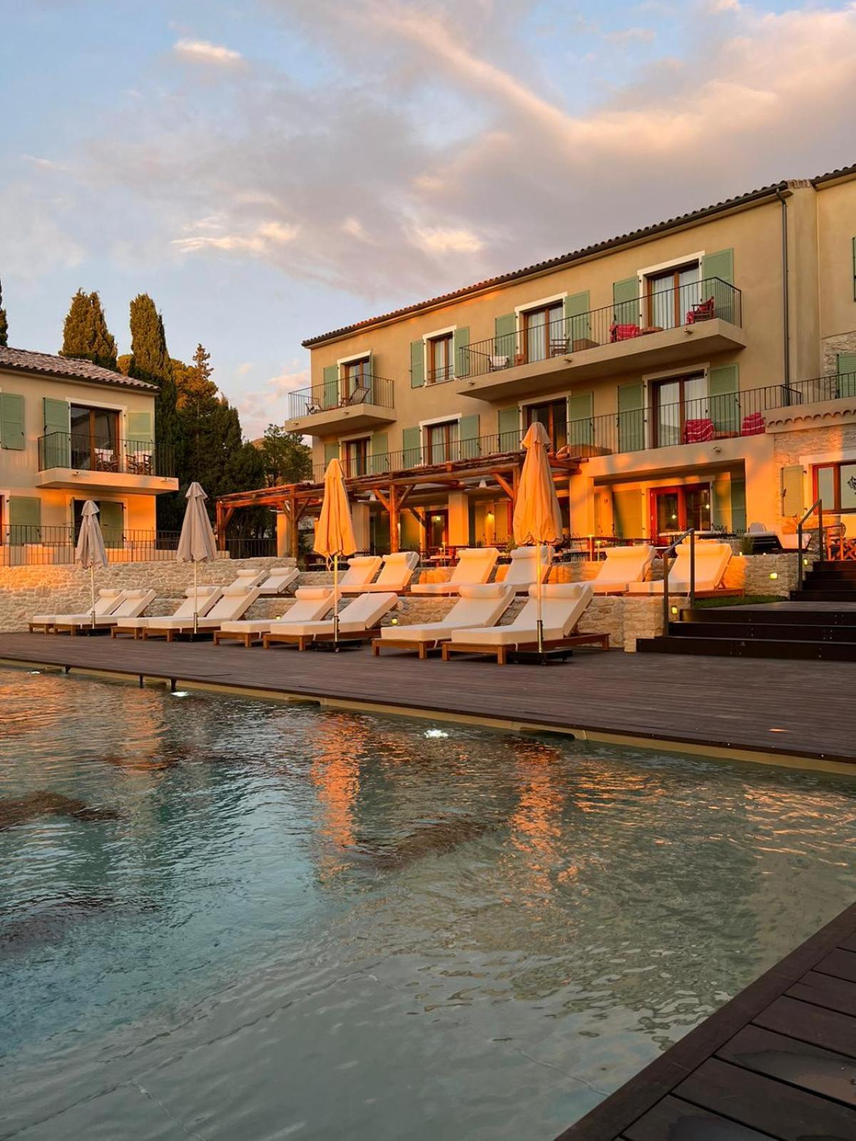 Boutique Hotel Responsable Et Restaurant Basgi Basgi Saint-Florent  Exteriér fotografie