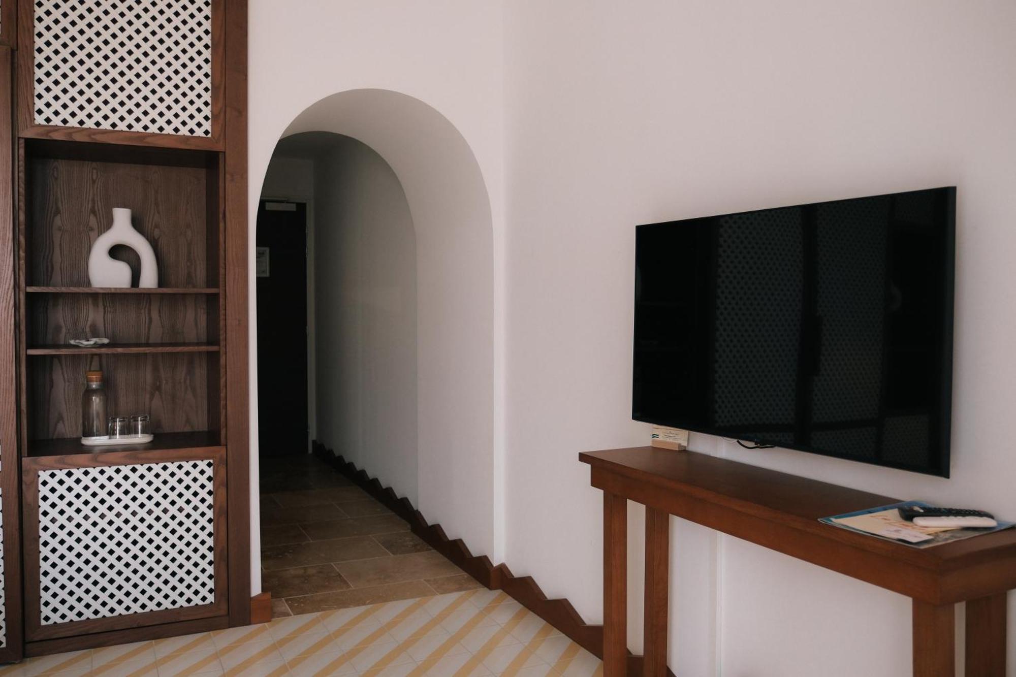 Boutique Hotel Responsable Et Restaurant Basgi Basgi Saint-Florent  Pokoj fotografie